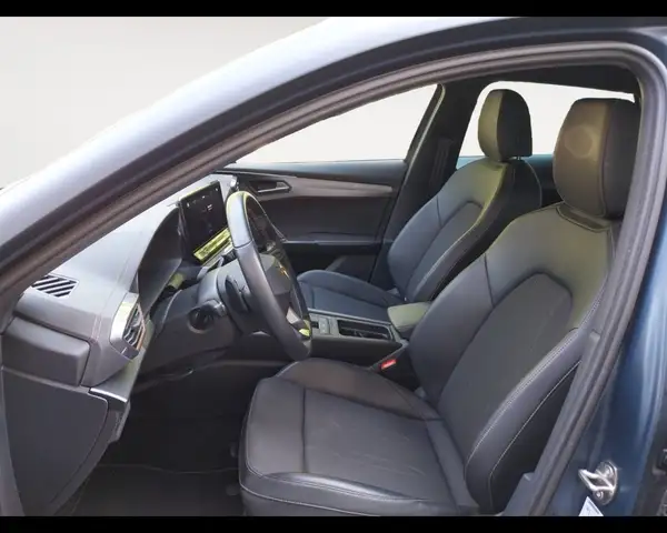 Cupra Formentor view 9