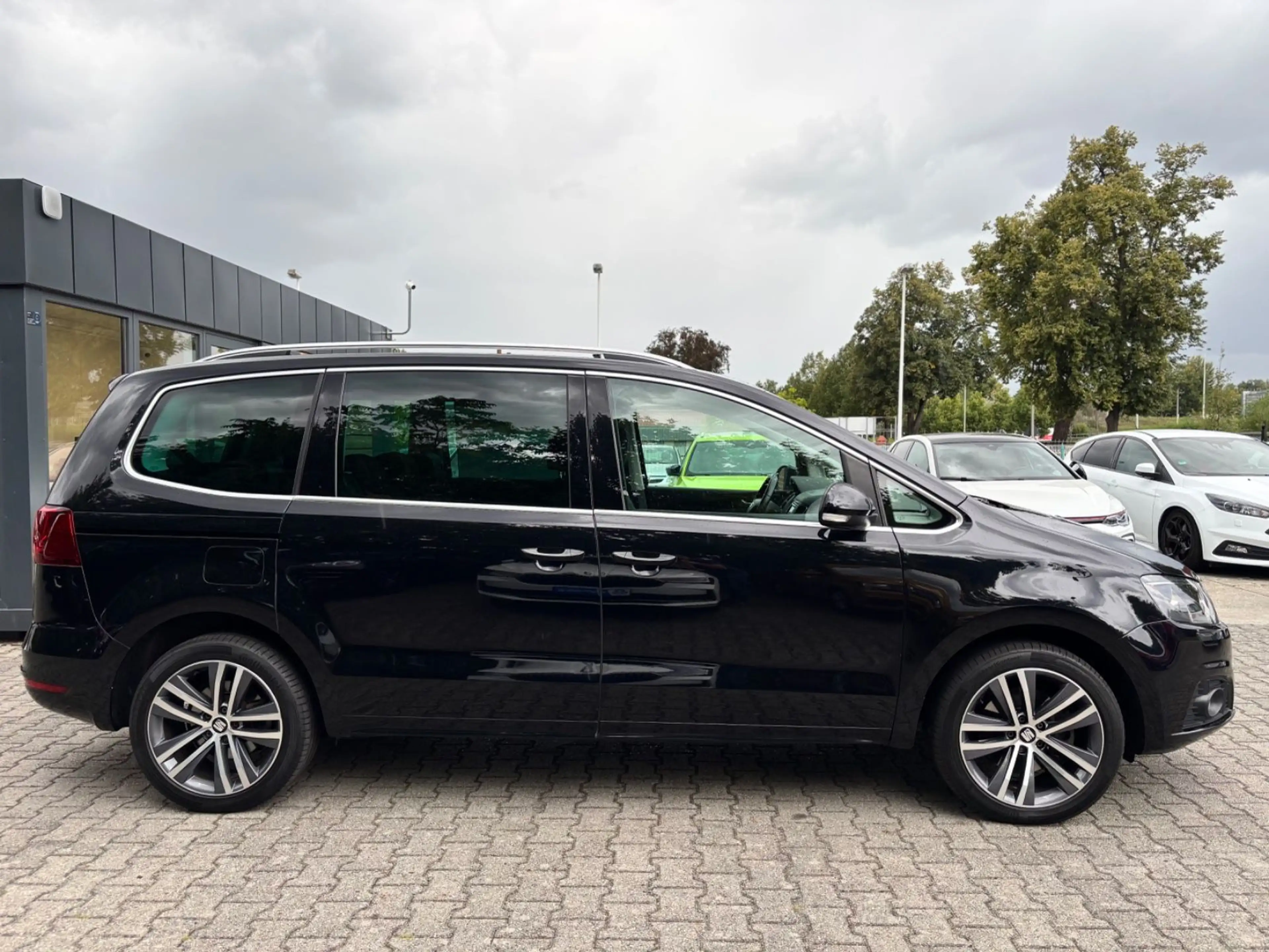 SEAT Alhambra 2.0TDI FR-Line 7Sitzer Navi AHK LED — photo 8
