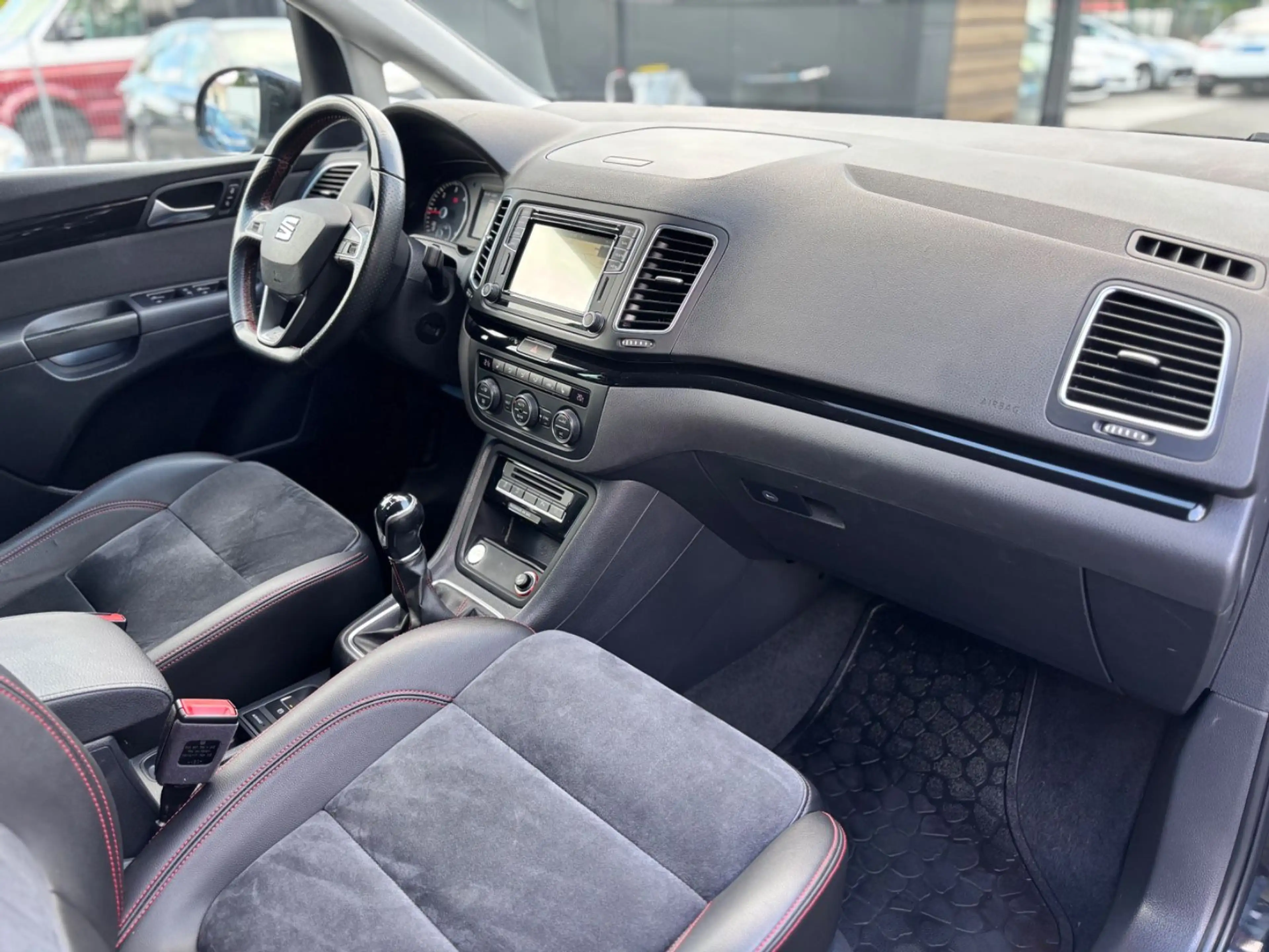 SEAT Alhambra 2.0TDI FR-Line 7Sitzer Navi AHK LED — photo 13