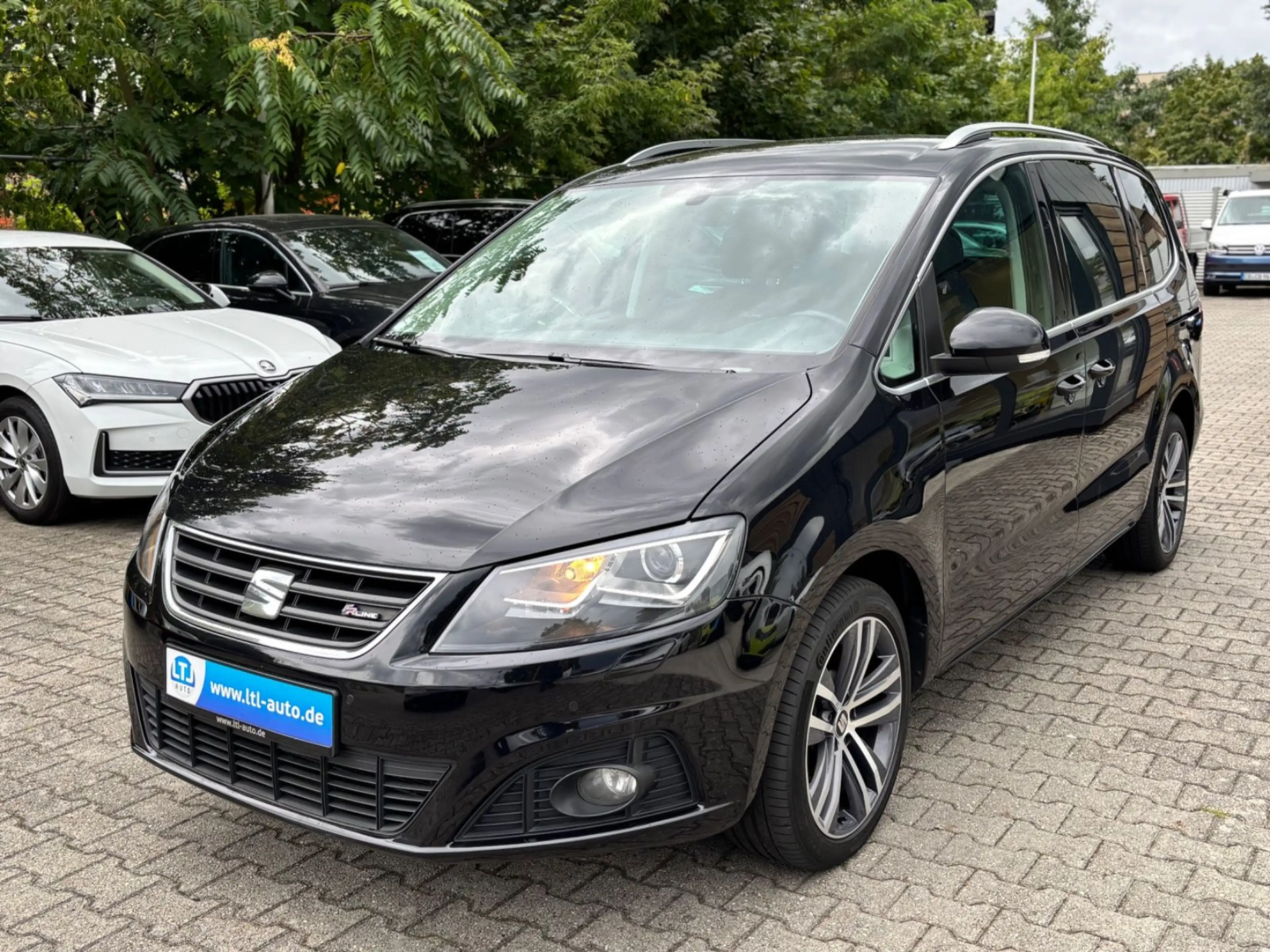 SEAT Alhambra 2.0TDI FR-Line 7Sitzer Navi AHK LED — photo 3