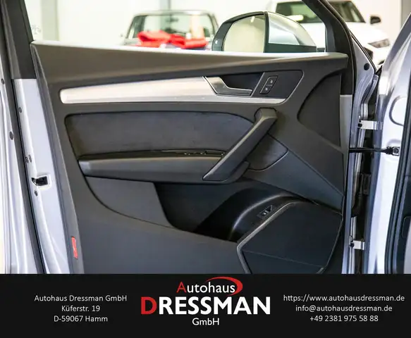 Audi SQ5 view 9