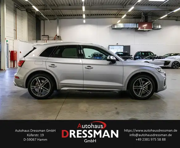 Audi SQ5 view 4