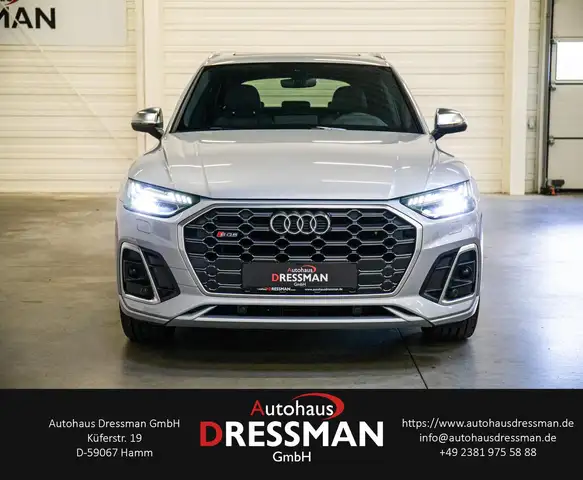 Audi SQ5 view 2