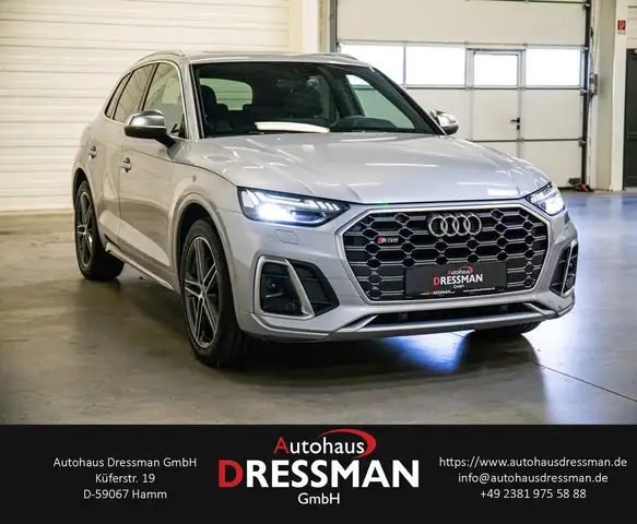 Audi SQ5 view 3