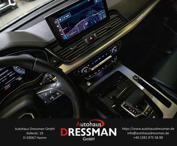 Audi SQ5 view 14