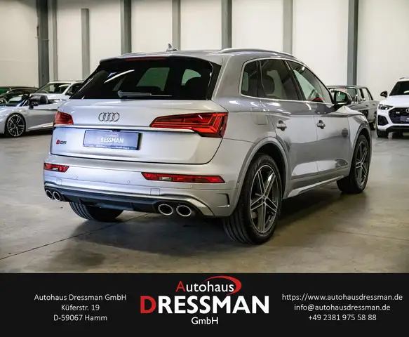 Audi SQ5 view 5