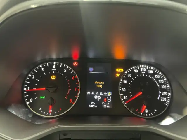 Renault Clio view 13