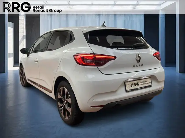 Renault Clio view 4
