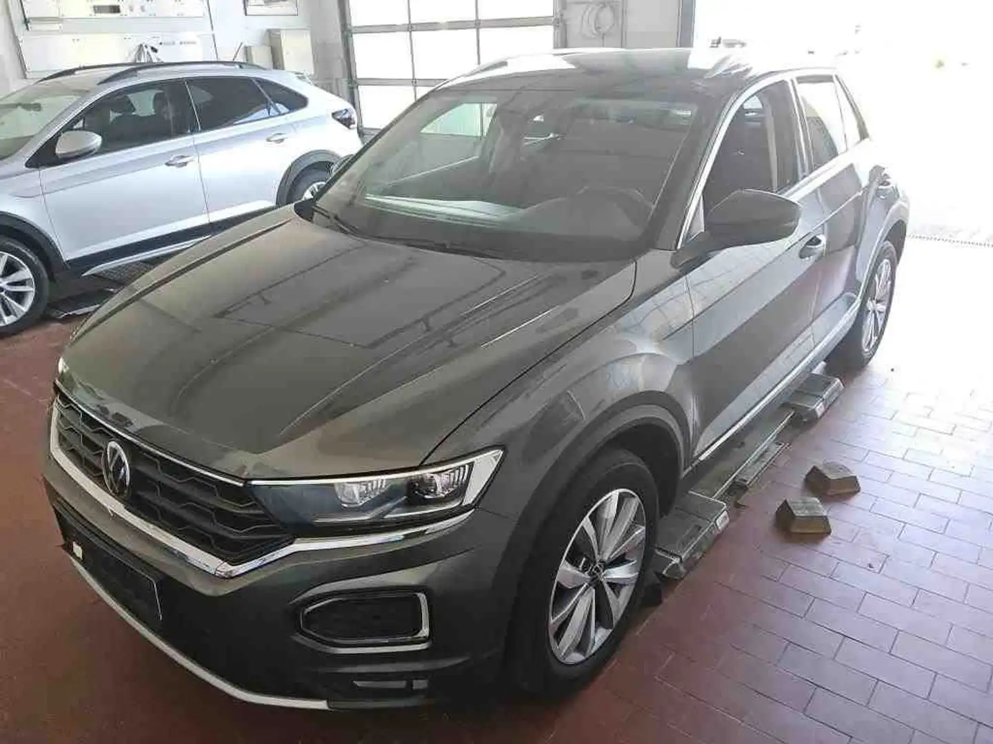 Volkswagen T-Roc 2.0 TDI Style *AHK*LED*PDC* Grau - 2