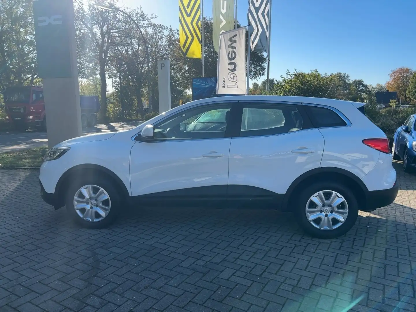 Renault Kadjar Life ENERGY TCe 130*ISOFIX,AHK,Klima* Weiß - 2