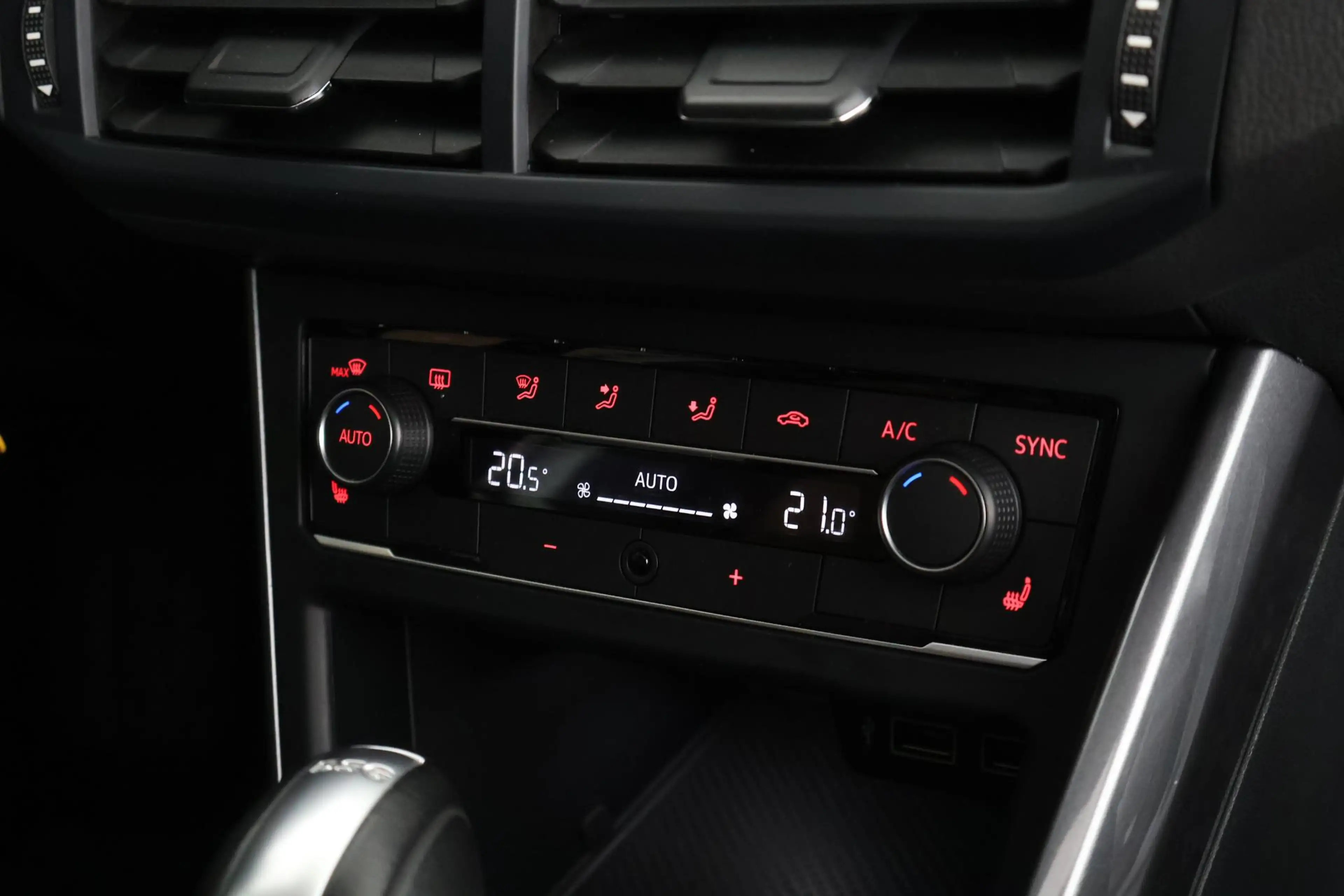 Volkswagen Polo 1.5 TSI 150pk DSG 2x R-Line Panoramadak Beats Came — photo 35