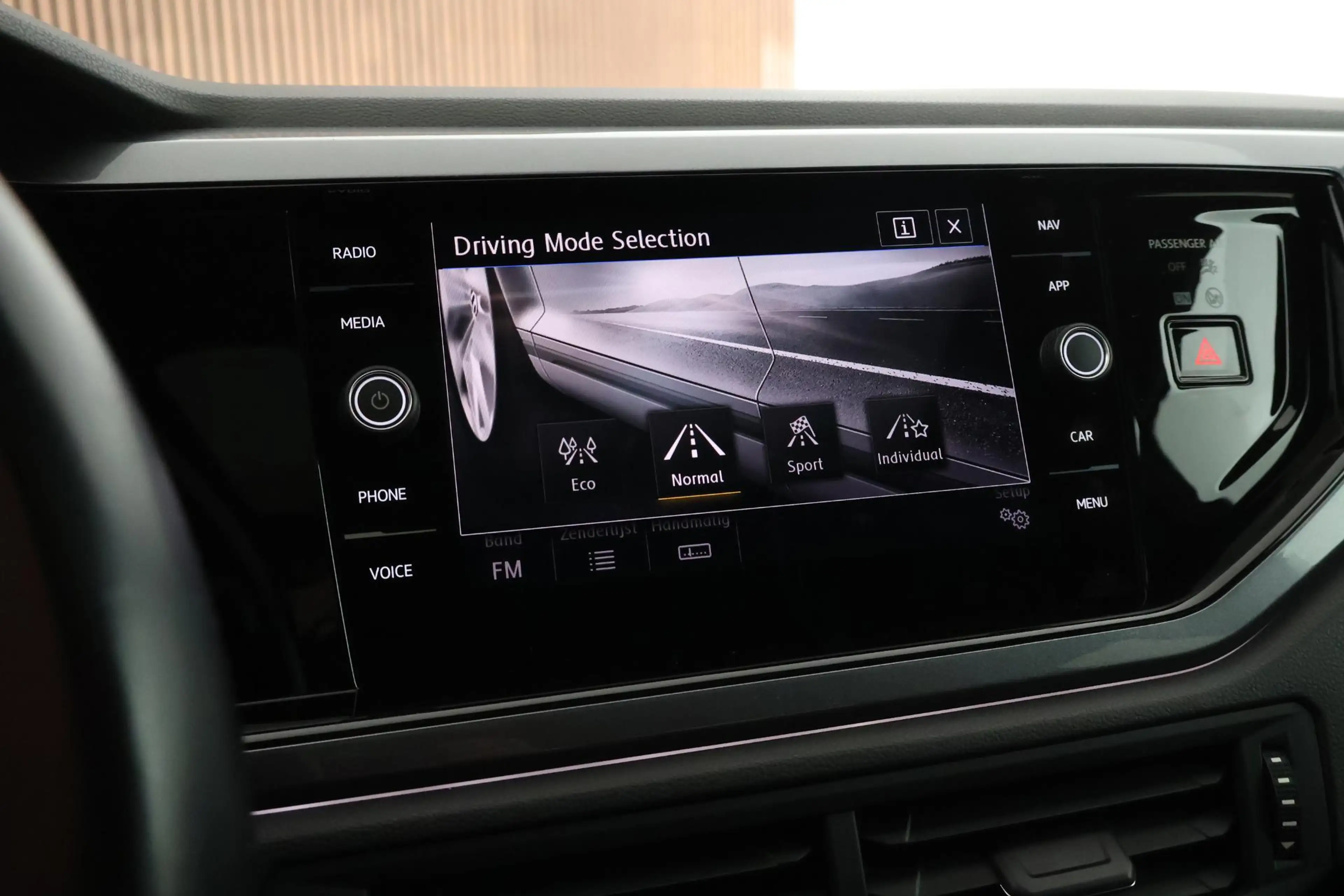 Volkswagen Polo 1.5 TSI 150pk DSG 2x R-Line Panoramadak Beats Came — photo 31