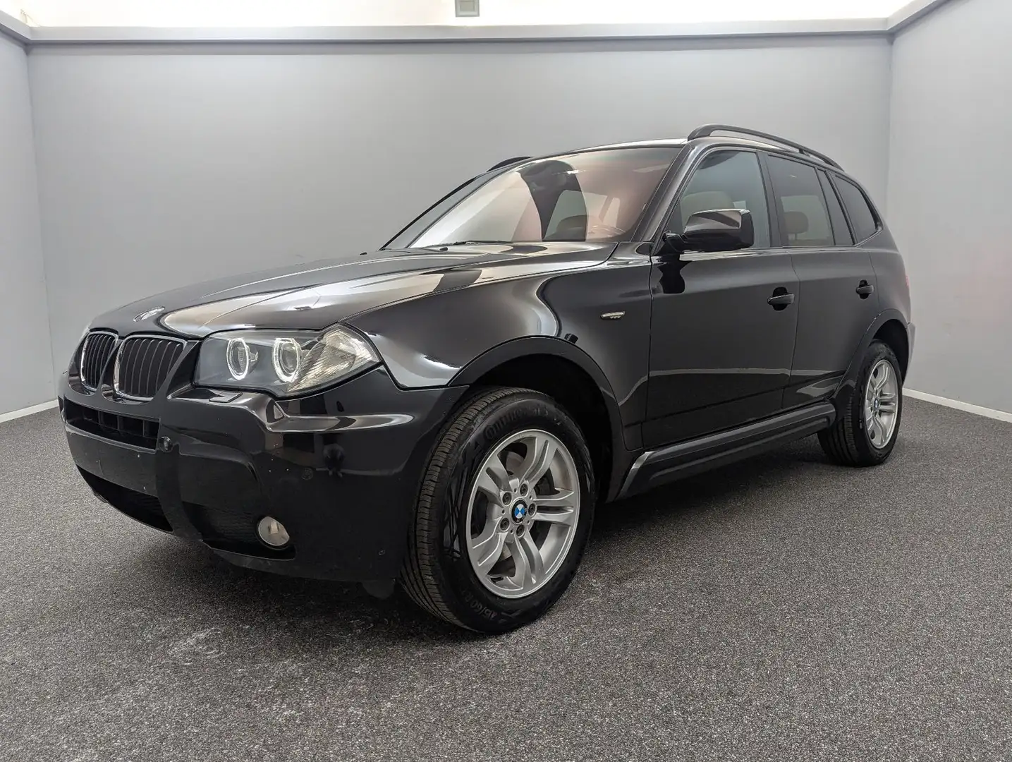 BMW X3 3.0d M - SPORTPAKET*PANO*AHK*LEDER*TV*SAUBER Schwarz - 1