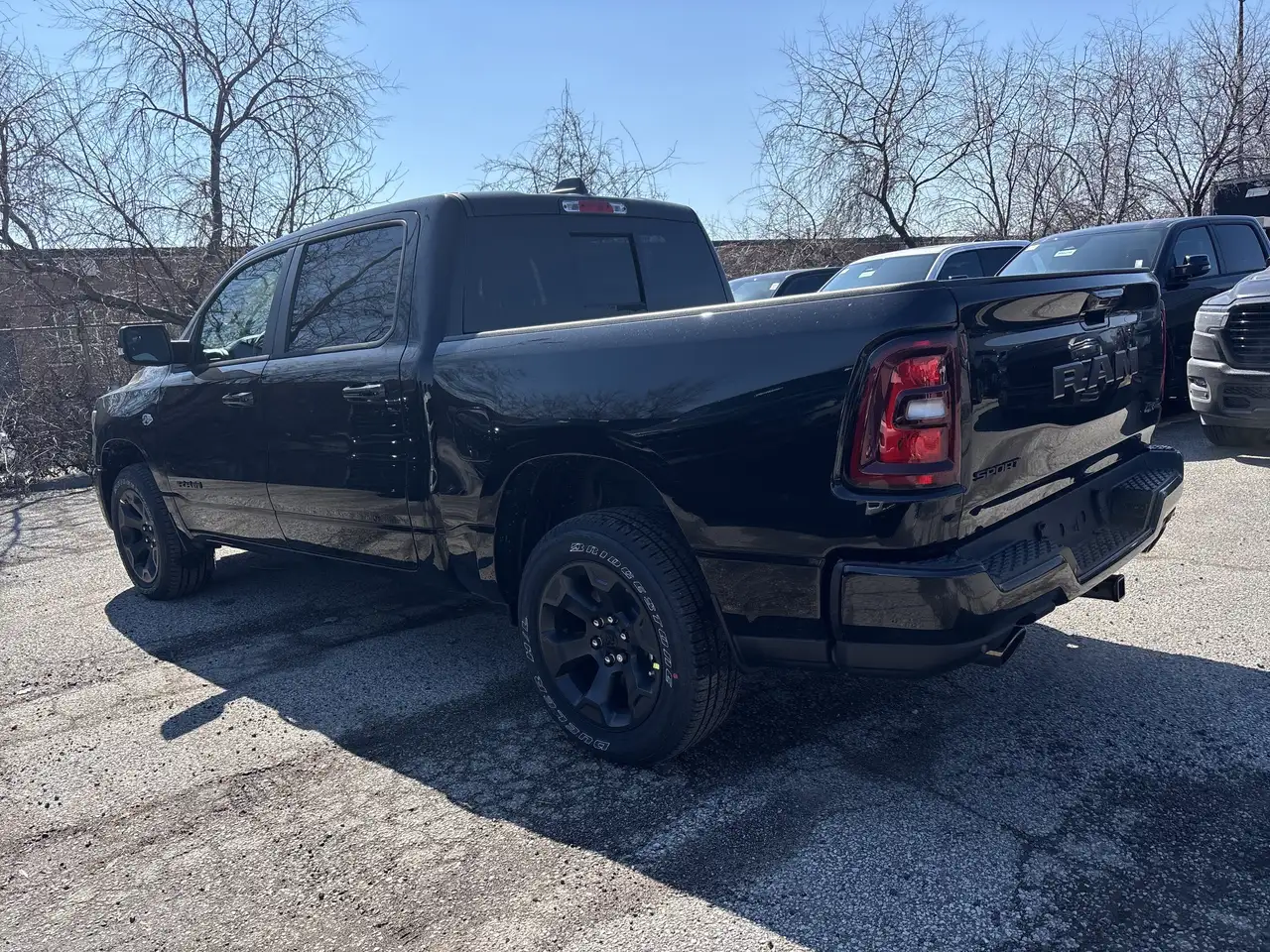 RAM 1500 снимка RAM 1500