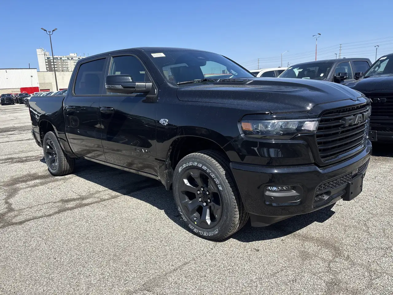 RAM 1500 снимка RAM 1500