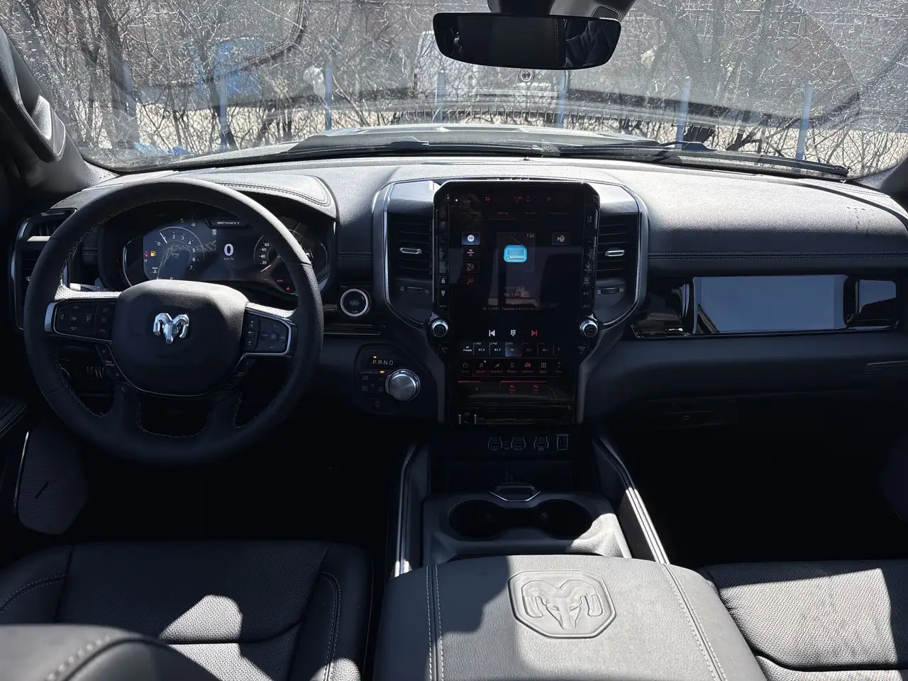 RAM 1500 снимка RAM 1500