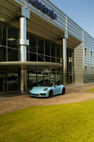 Porsche 911 main image
