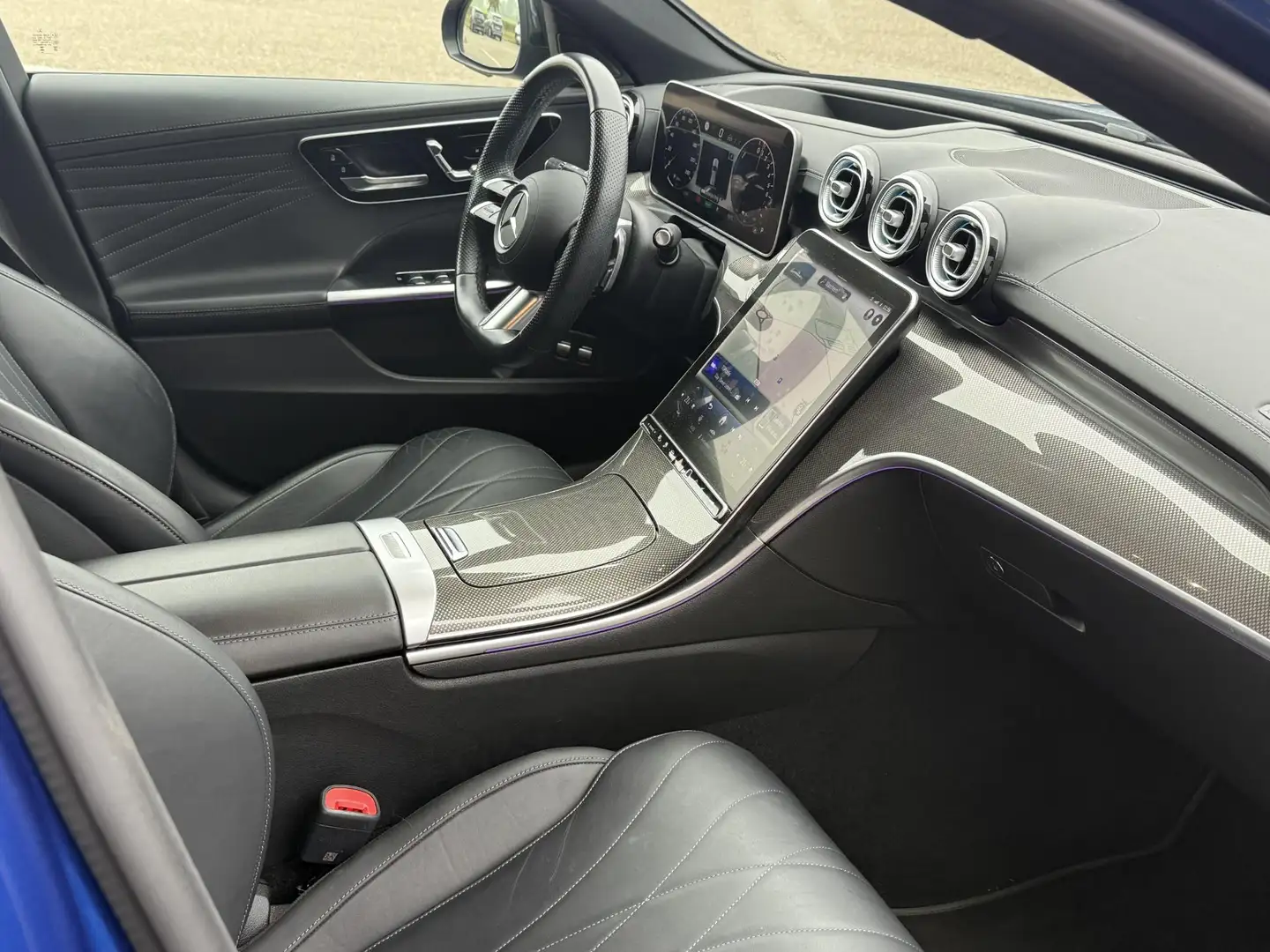 Mercedes-Benz C 300 Estate C e AMG Line Bleu - 2