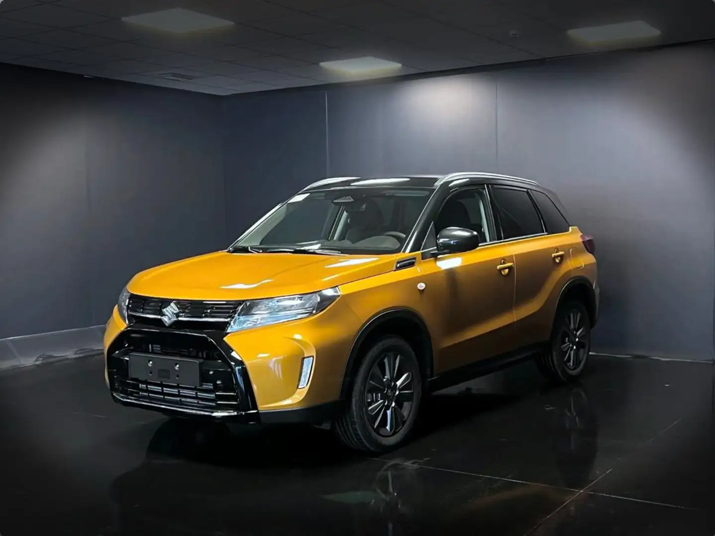Suzuki Vitara 1.4 Hybrid 4WD AllGrip Cool+ NUOVO RESTYLING Giallo - 1