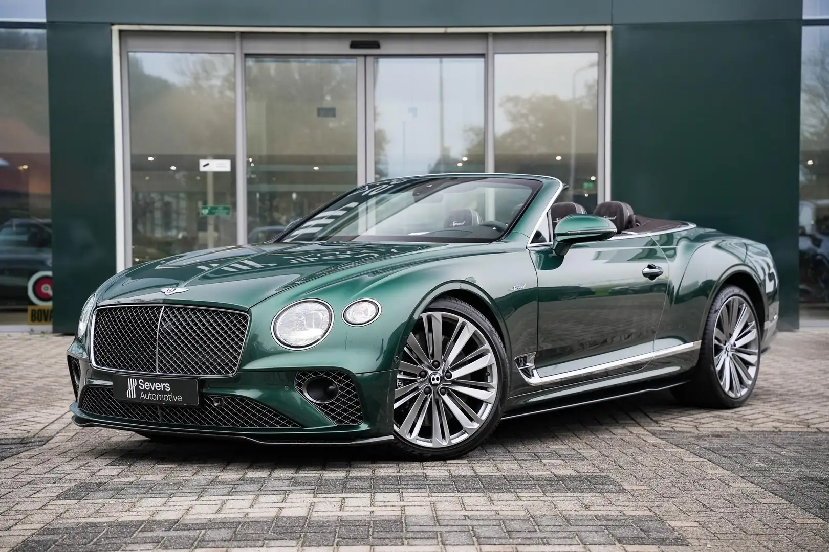 Bentley Continental GTC 6.0 W12 Speed l Carbon Exterior l Naim Audio l Tou Vert - 2