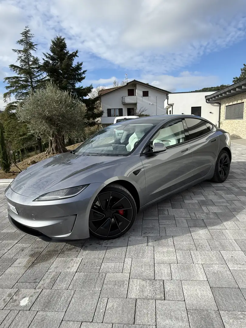 Tesla Model 3 Performance Dual Motor awd - 2