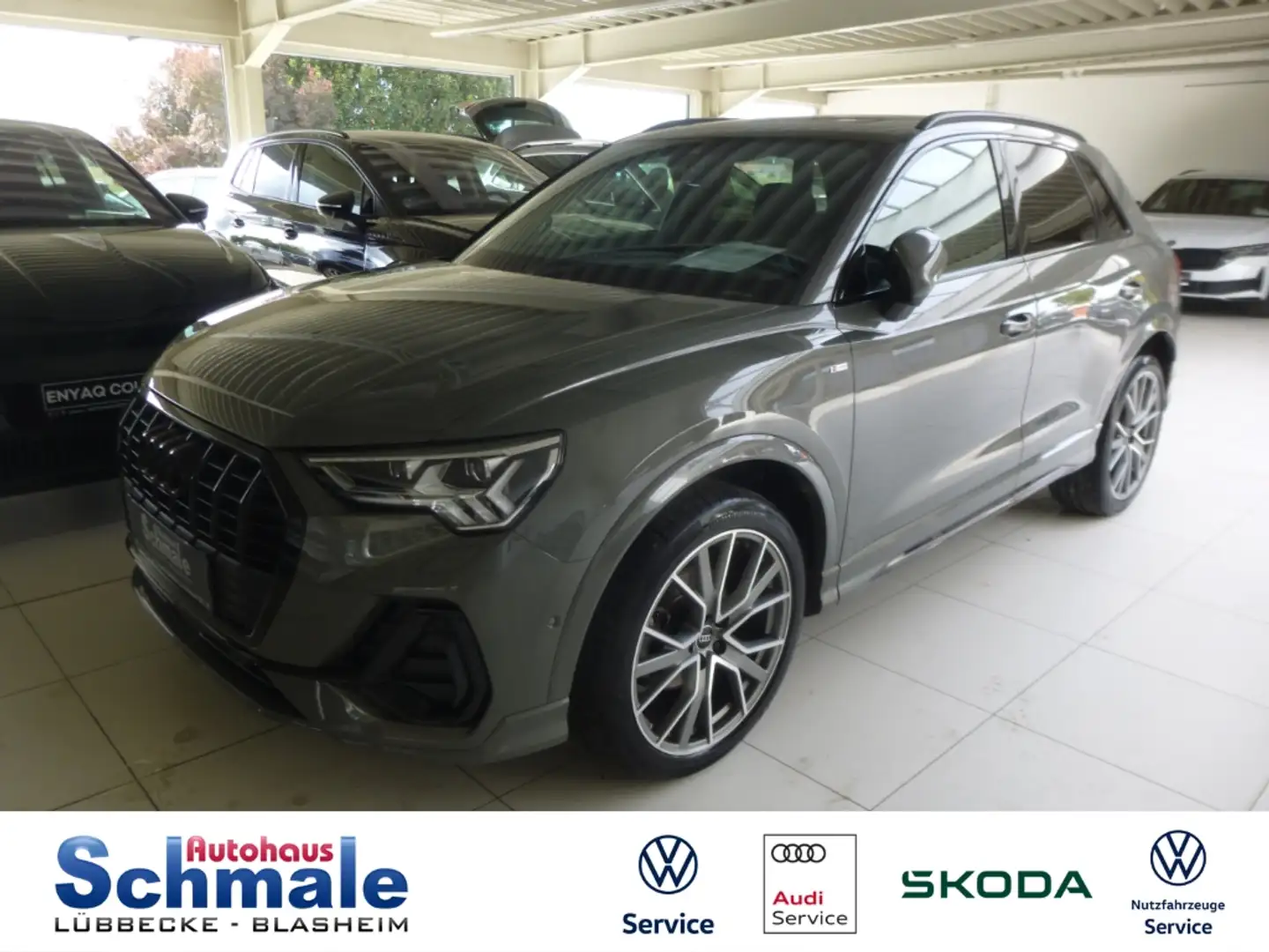 Audi Q3 35 TFSI S line 1.5 EU6d Grau - 1