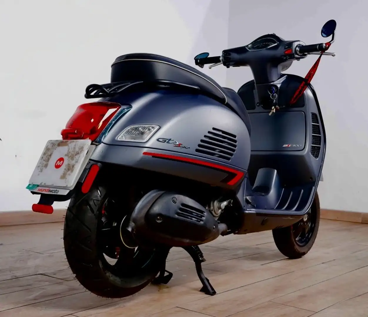 Vespa GTS Super 300 - 2