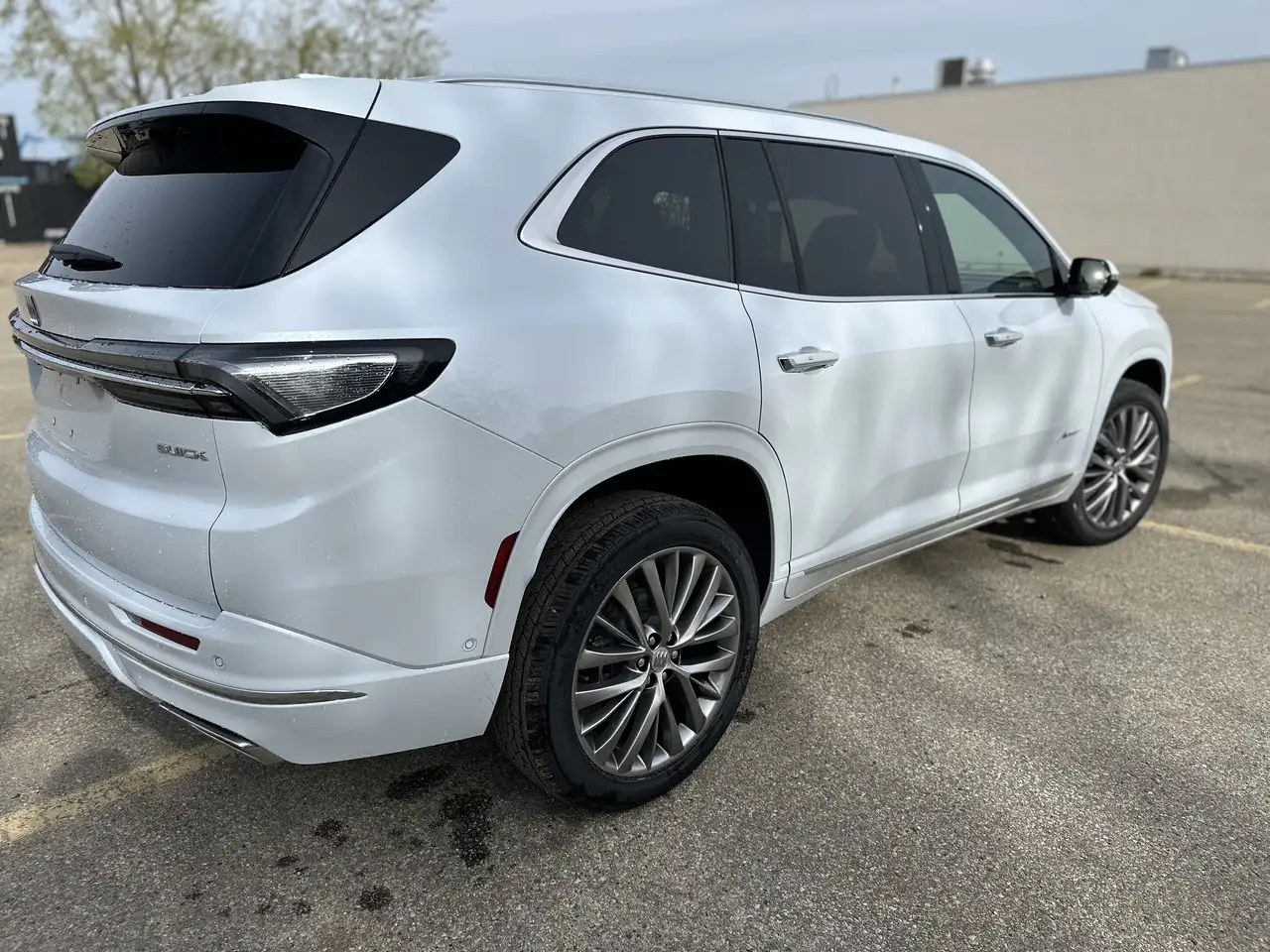 Buick Enclave снимка Buick Enclave