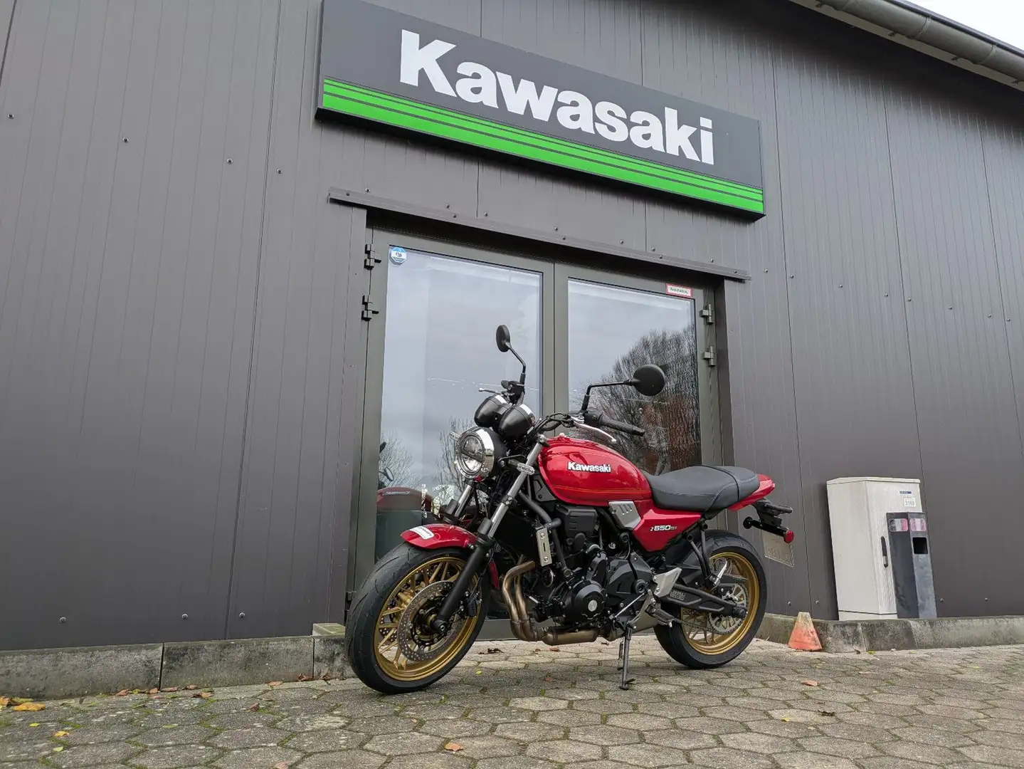 Kawasaki Z 650 RS Gar 2029 Roşu - 1