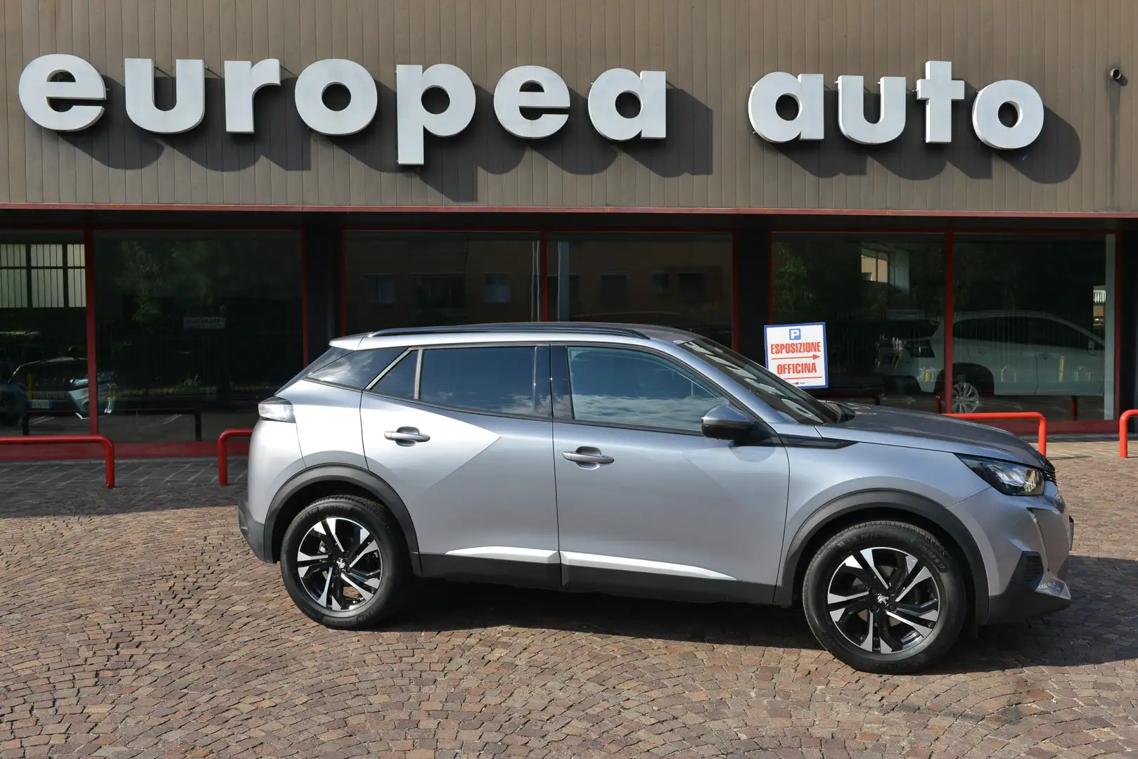 Peugeot 2008 2008 II 2020 1.5 bluehdi Allure Pack s Argento - 1
