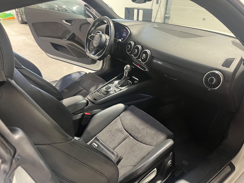 Audi TT Coupe 1.8 TFSI S-line Plus LED Navi EURO6 — photo 12