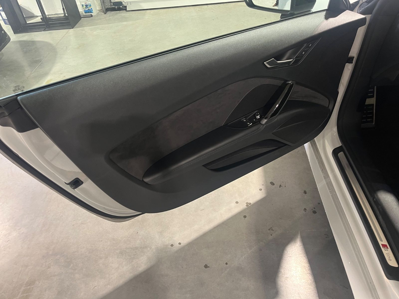 Audi TT Coupe 1.8 TFSI S-line Plus LED Navi EURO6 — photo 9