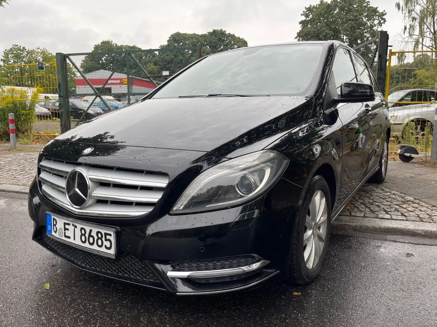 Mercedes-Benz B 180 B -Klasse B 180 CDI / d Schwarz - 1