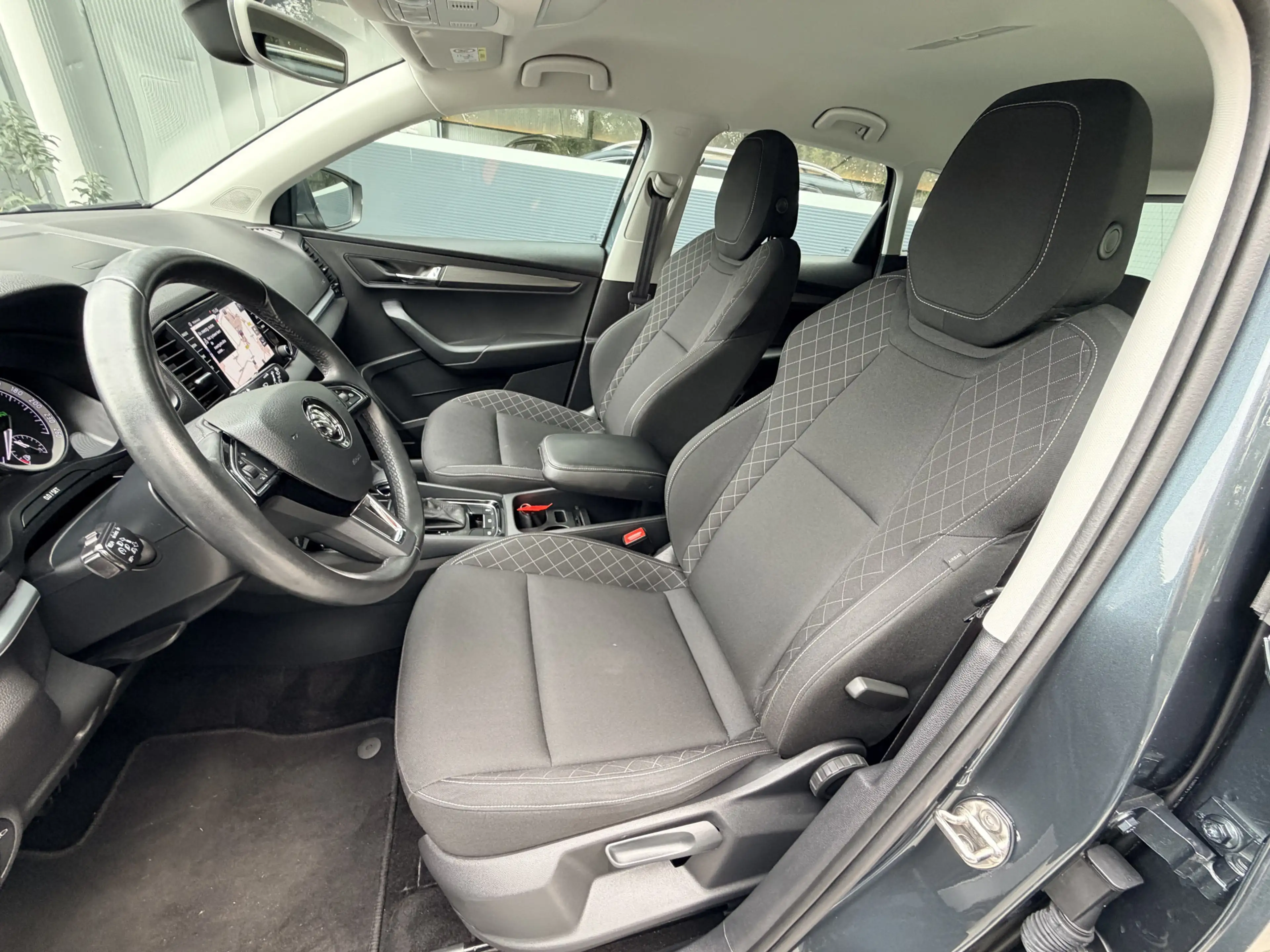 Skoda Karoq 1.5 TSI 150pk DSG ACT Business Edition Camera Navi — photo 9