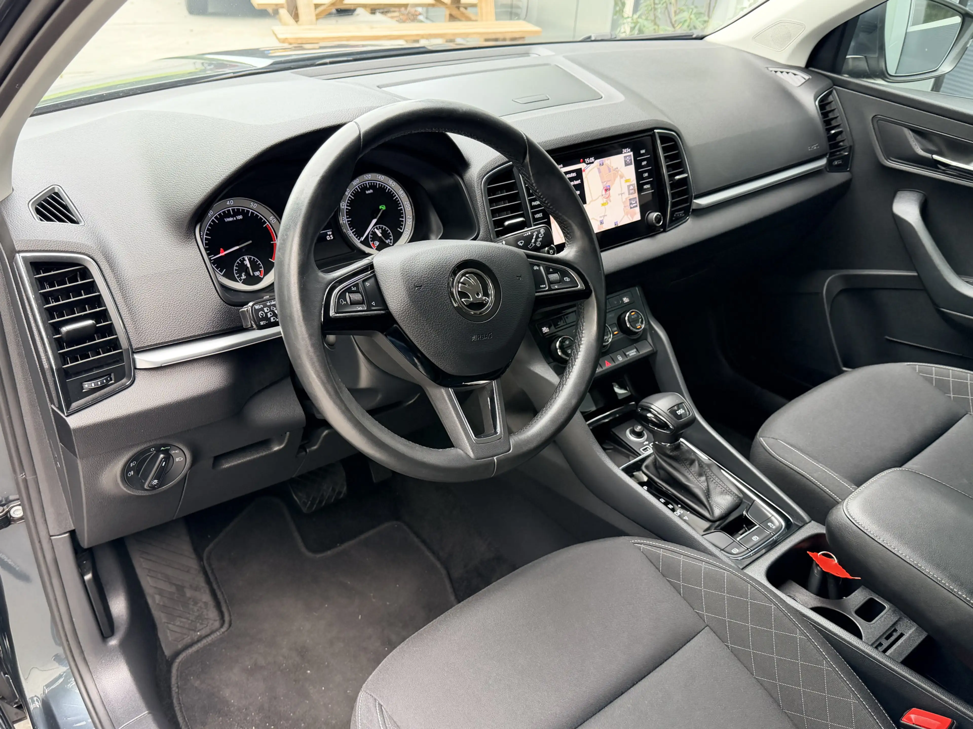 Skoda Karoq 1.5 TSI 150pk DSG ACT Business Edition Camera Navi — photo 7