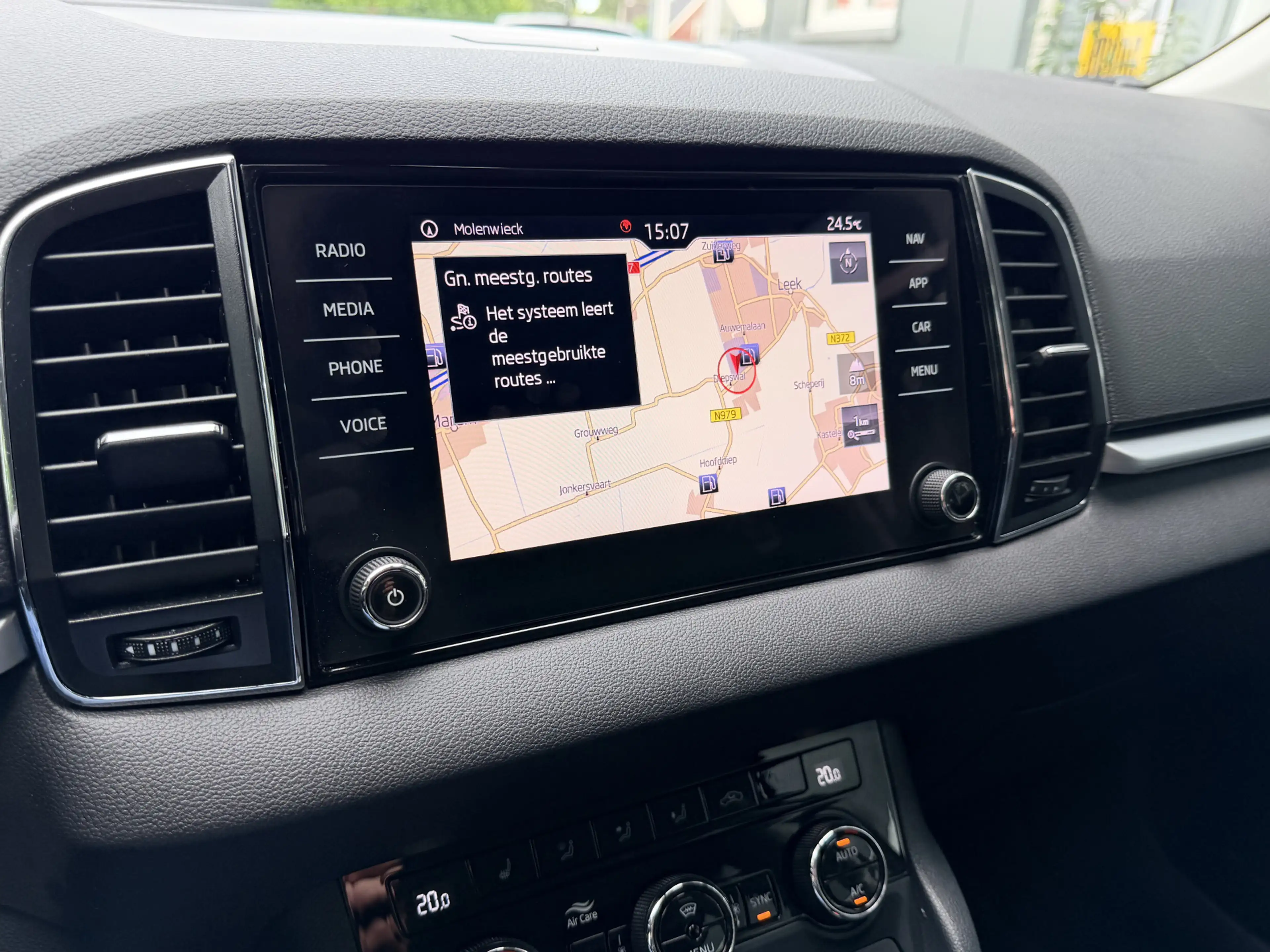 Skoda Karoq 1.5 TSI 150pk DSG ACT Business Edition Camera Navi — photo 15