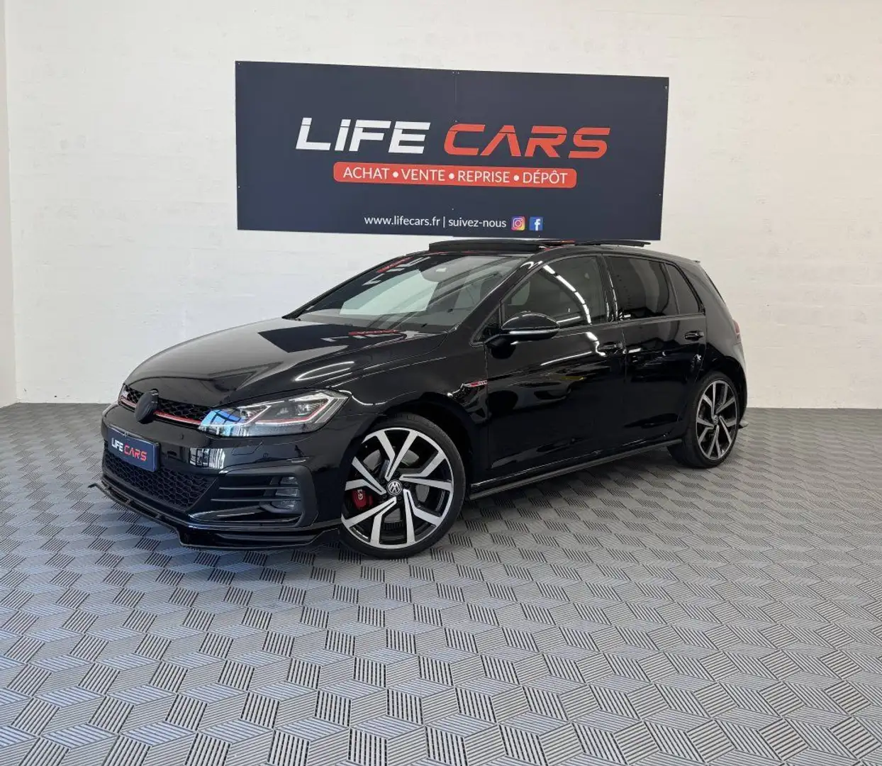 Volkswagen Golf 2.0 TSI 245ch GTI 2020 DSG7, Toit ouvrant, Entretien VW, 3 ème main Noir - 1