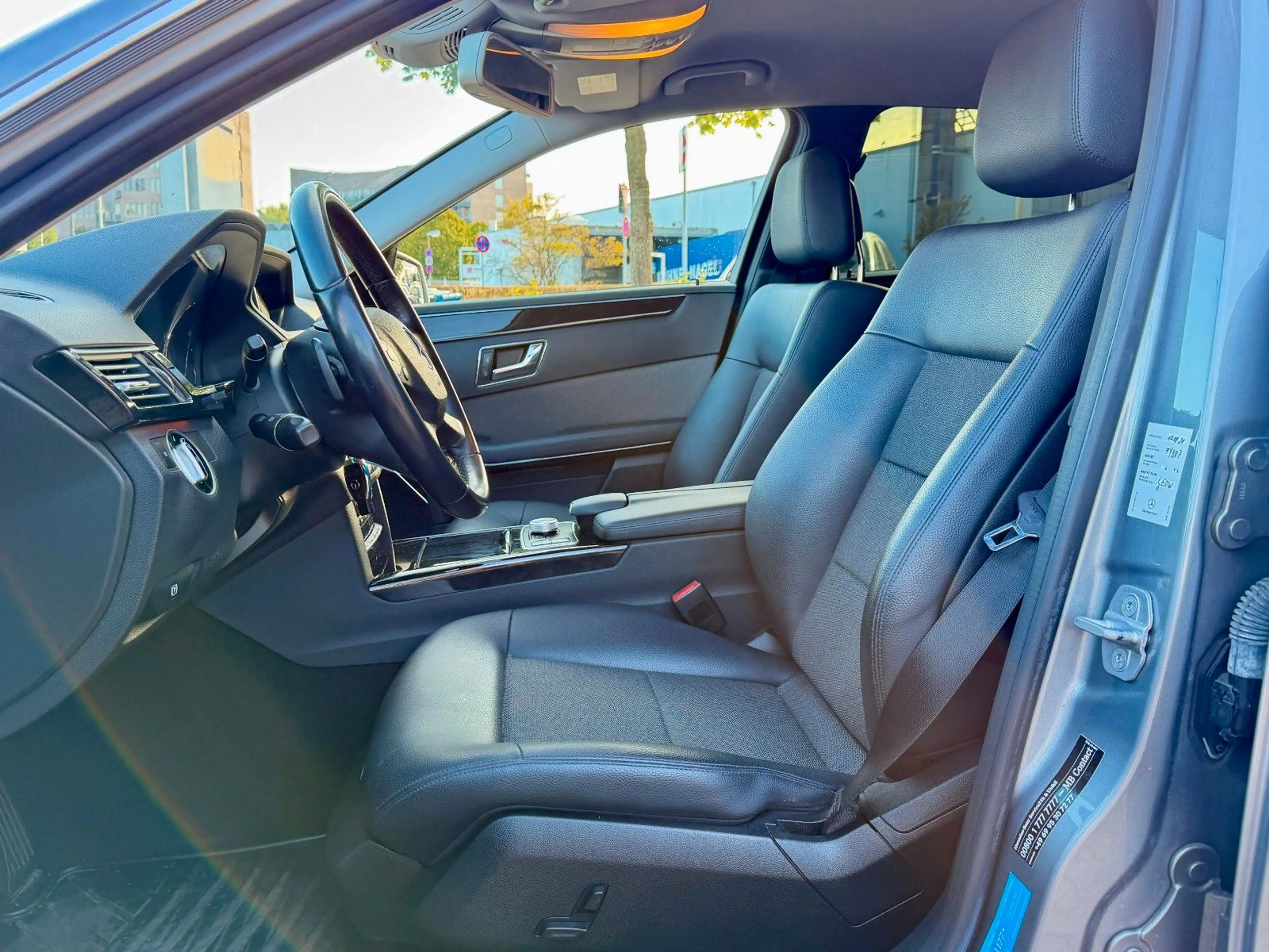 Mercedes-Benz E 250 Avantgarde*Nav*Bi-Xen*Shz*T-Leder* — photo 13