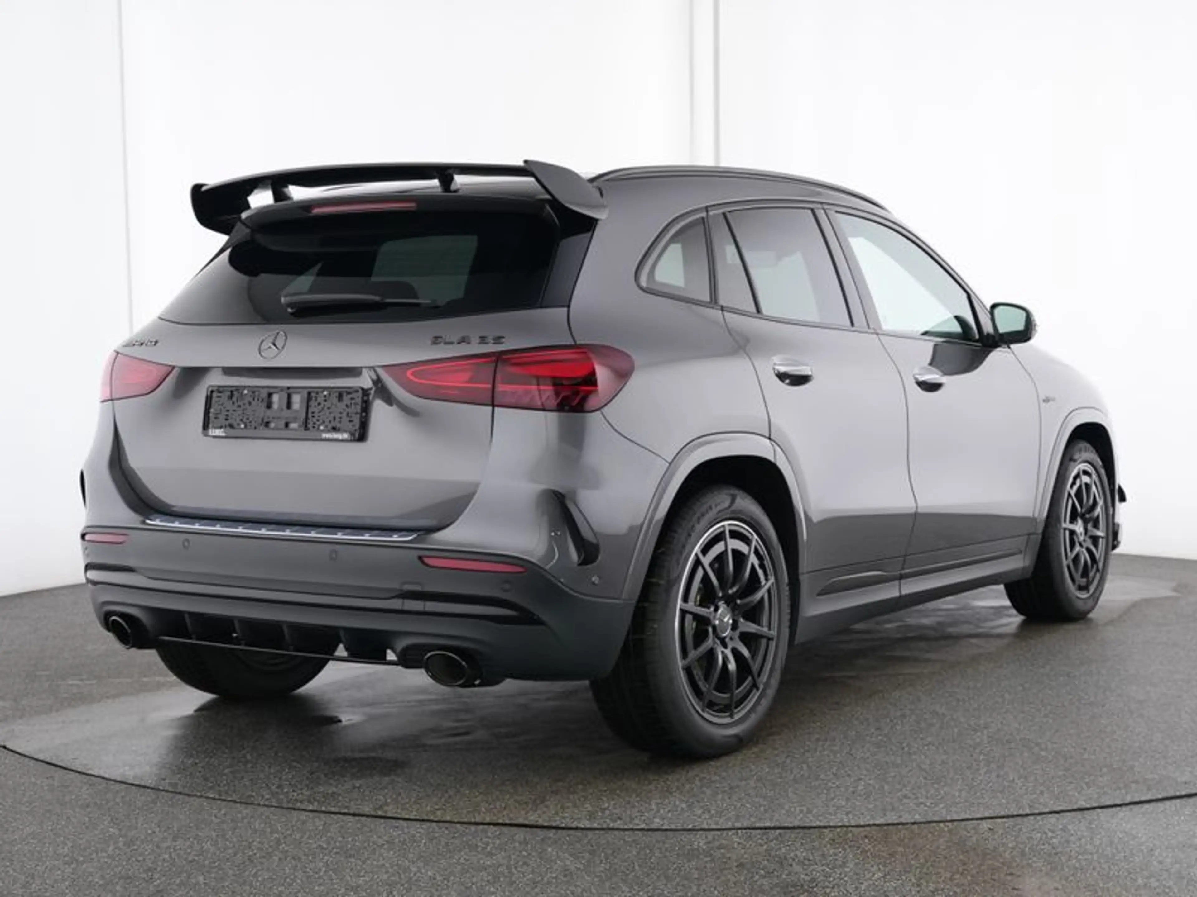 Mercedes-Benz A 35 AMG GL 4M Aero/MLB/Pano/Burm/Night/Keyl/19' — photo 3