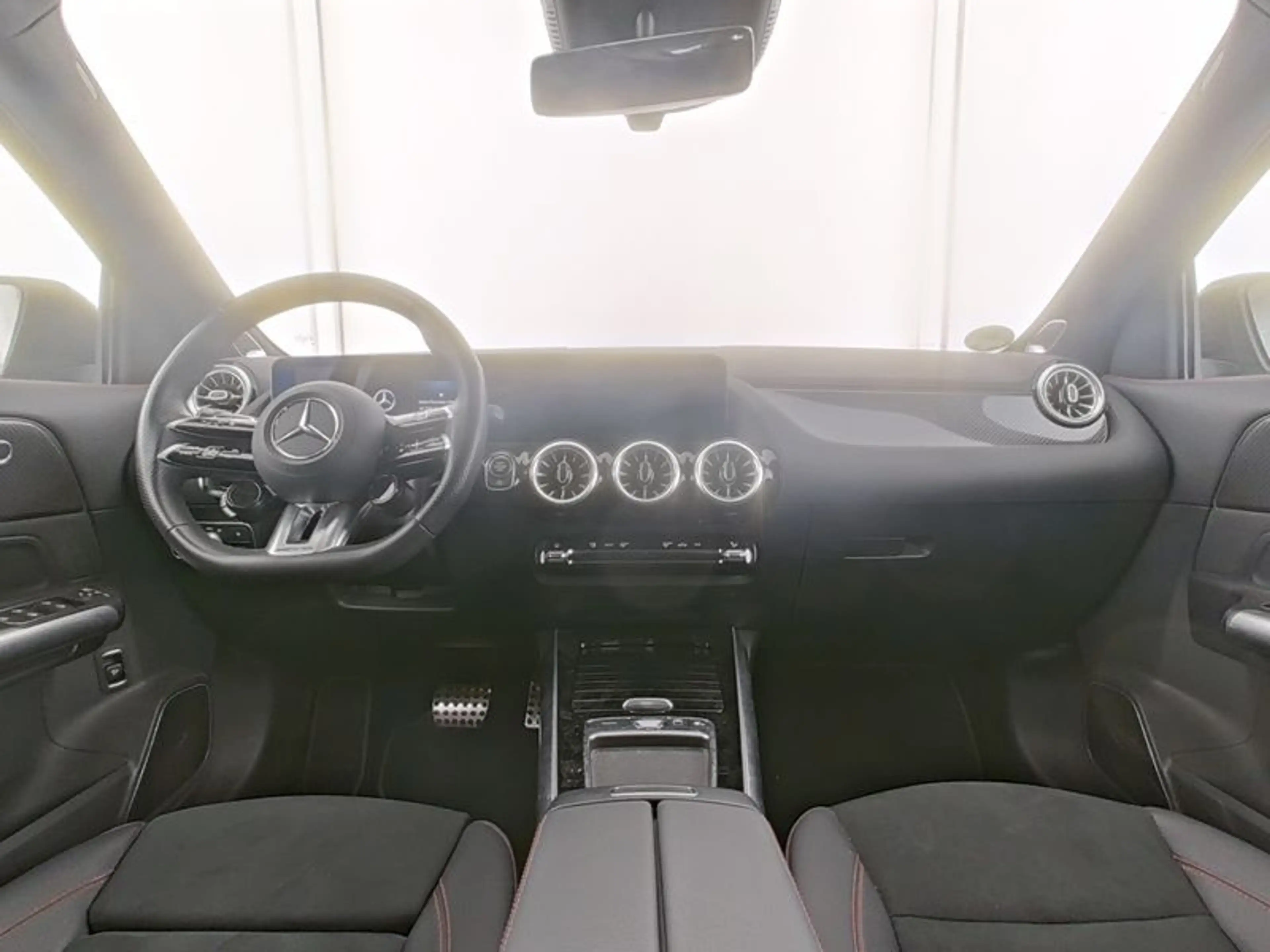 Mercedes-Benz A 35 AMG GL 4M Aero/MLB/Pano/Burm/Night/Keyl/19' — photo 6