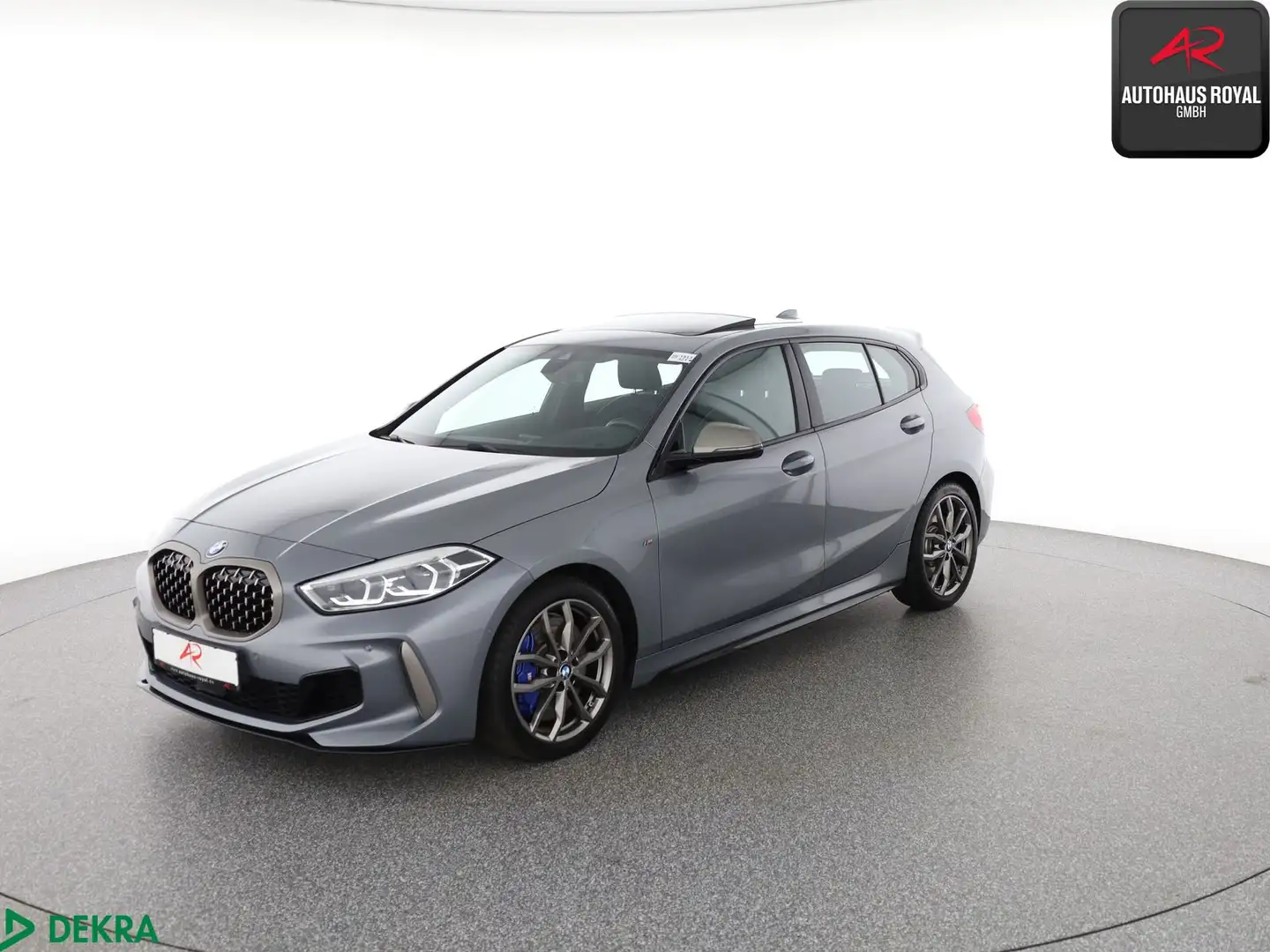 BMW M135 i xDrive SHADOW PANO,HARMAN/K,KAMERA,MEMORY Gris - 1