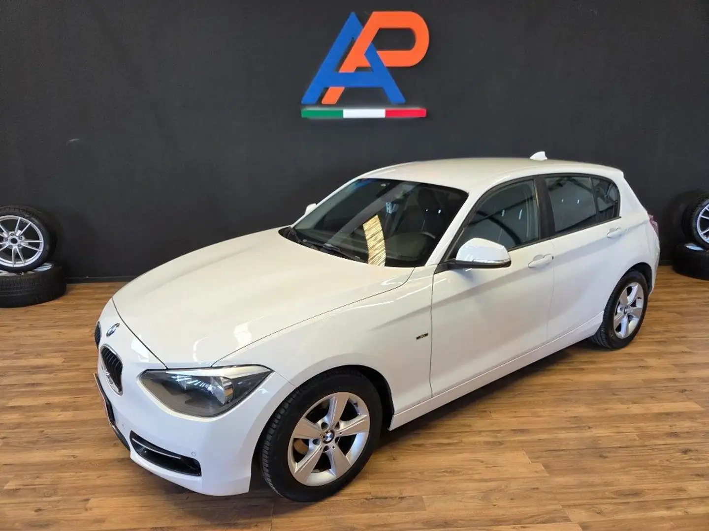 BMW 116 i 5p. Sport Bianco - 2