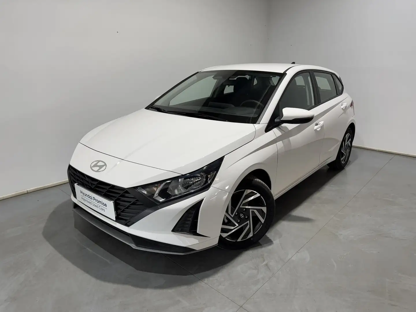 Hyundai i20 1.2 MPI Klass Wit - 1