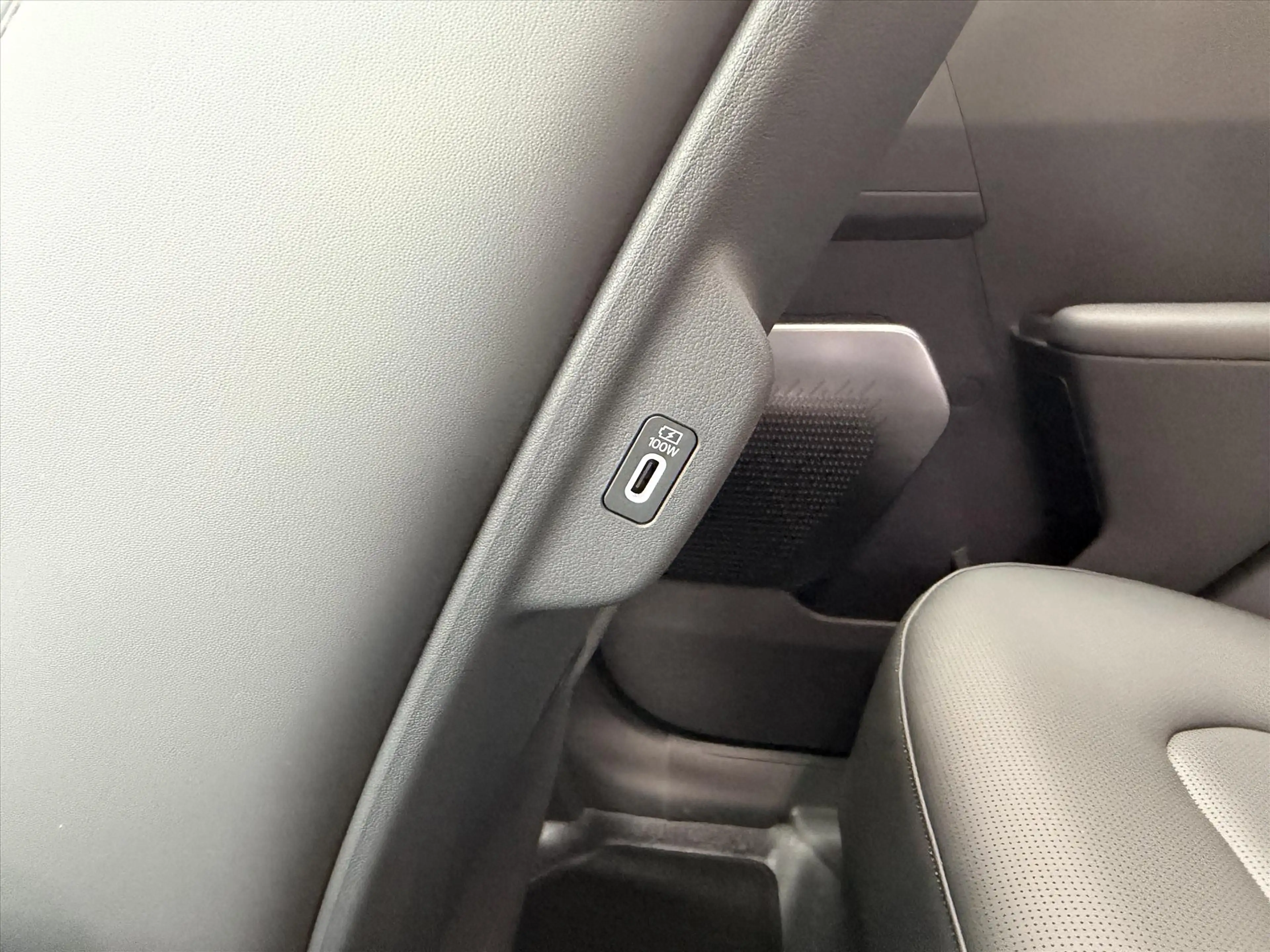 Kia EV2 61 kWh 135pk (5-zits) Black-Line — photo 22