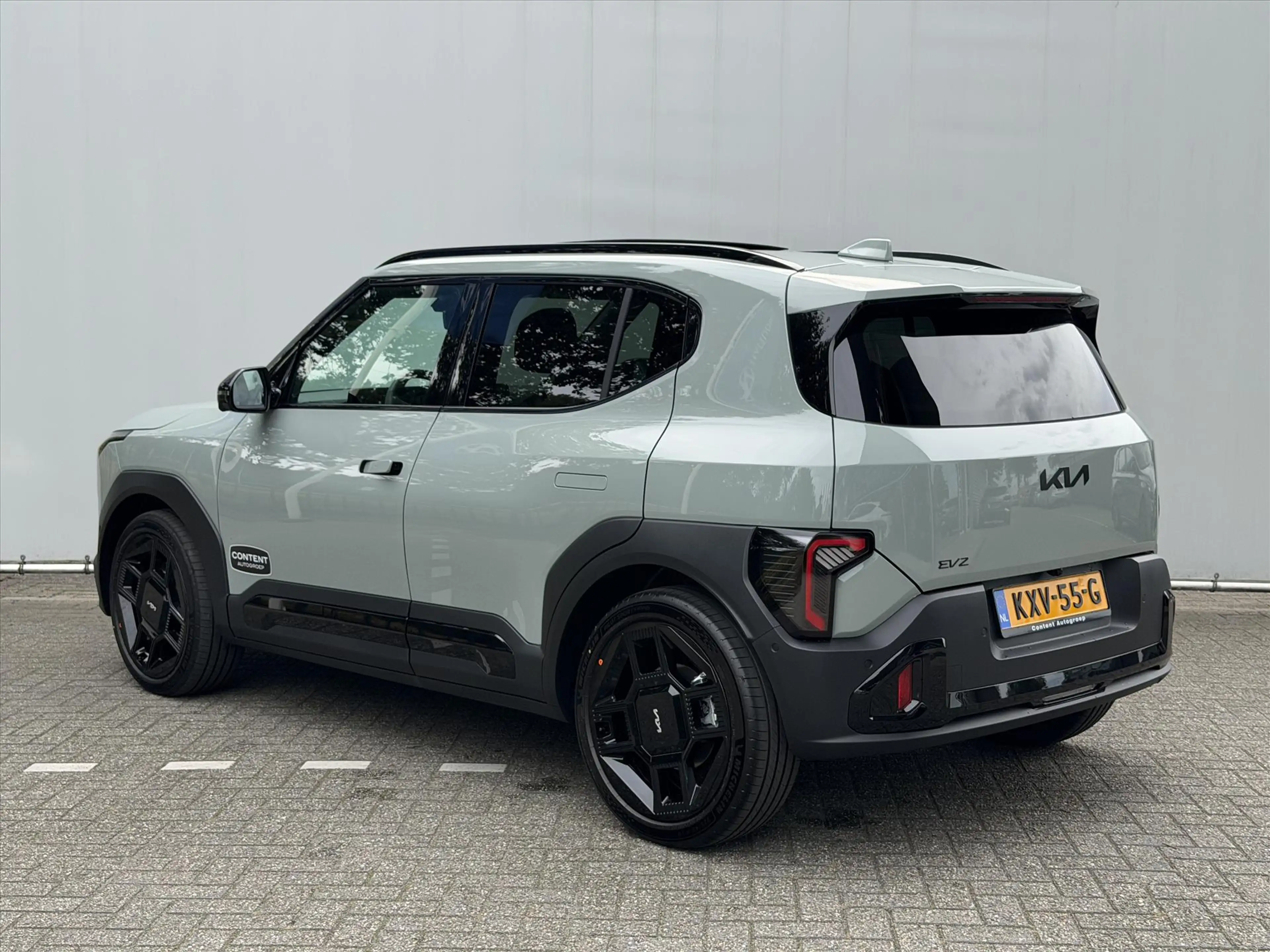 Kia EV2 61 kWh 135pk (5-zits) Black-Line — photo 3