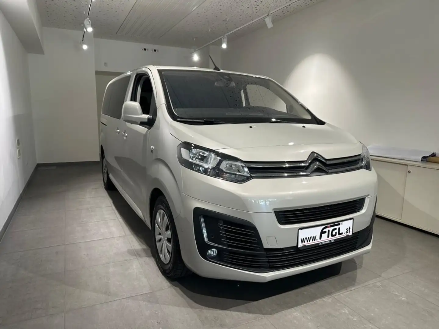 Citroen Spacetourer M BHDI120 FEEL Beige - 1