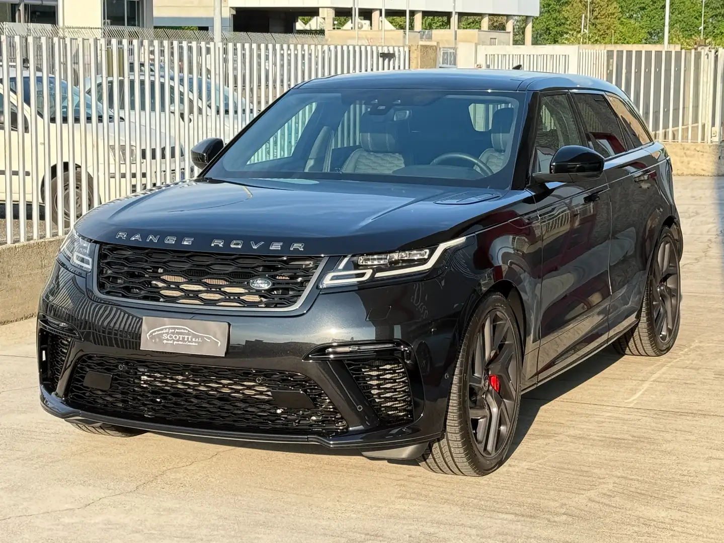 Land Rover Range Rover Velar 5.0 V8 SV Autobiography  550cv auto Schwarz - 1