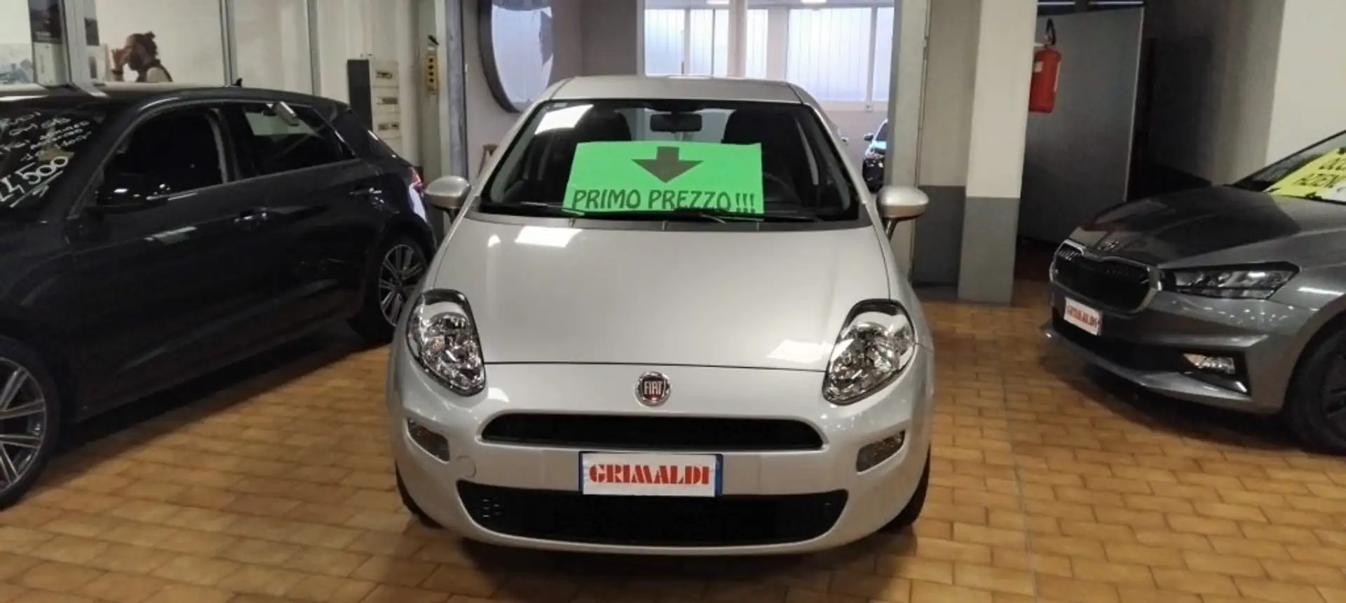 Fiat Punto 1.2 8V 5 porte Street Argento - 2