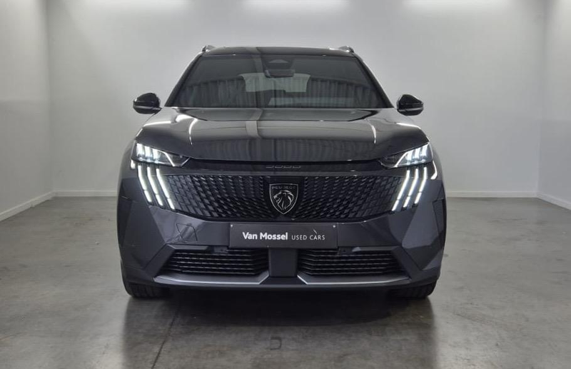 Peugeot 5008 1.2 HYBRID 145 e-DSC6 GT 7 seats + pano dak — photo 2