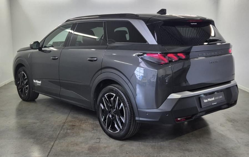 Peugeot 5008 1.2 HYBRID 145 e-DSC6 GT 7 seats + pano dak — photo 5